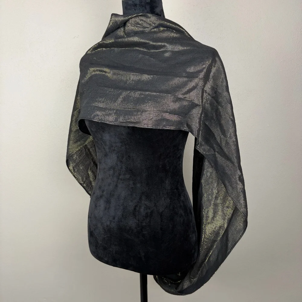 Gold Metallic Black Infinity Scarf EUC Shimmer Evening Wrap Sparkle Loop Knit
